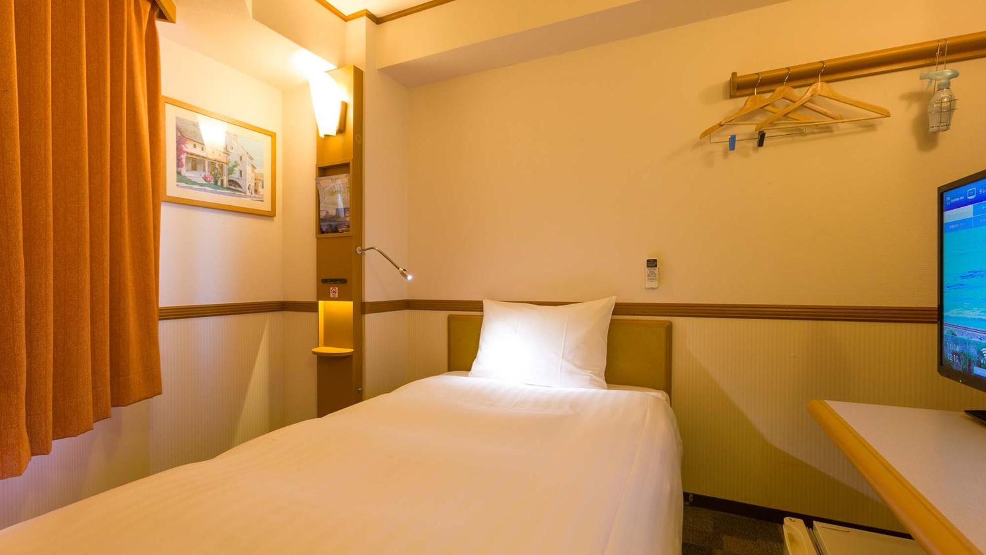 Toyoko Inn Okayama Eki Nishi Guchi Hiroba 객실 사진