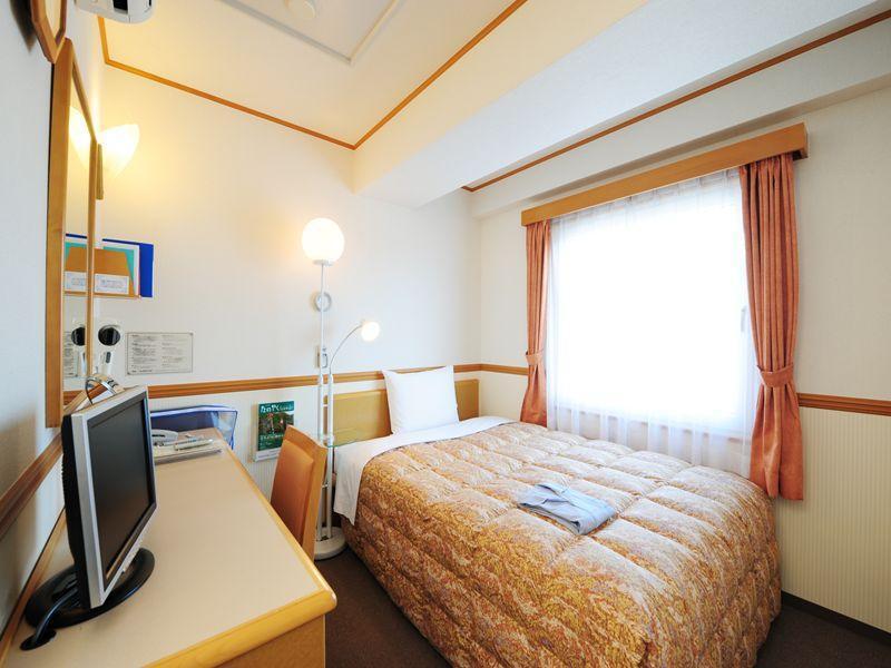 Toyoko Inn Okayama Eki Nishi Guchi Hiroba 외부 사진